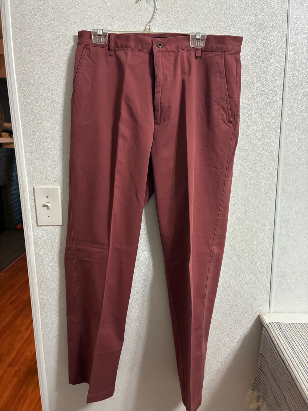 Men's Dockers Straight Fit flat front Chino Pants in Rust 34x32